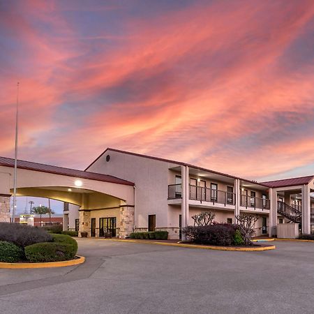 Best Western Lindale Inn Extérieur photo
