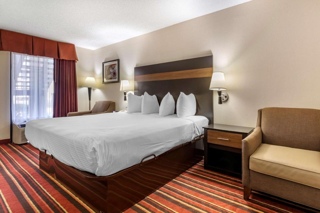 Best Western Lindale Inn Extérieur photo