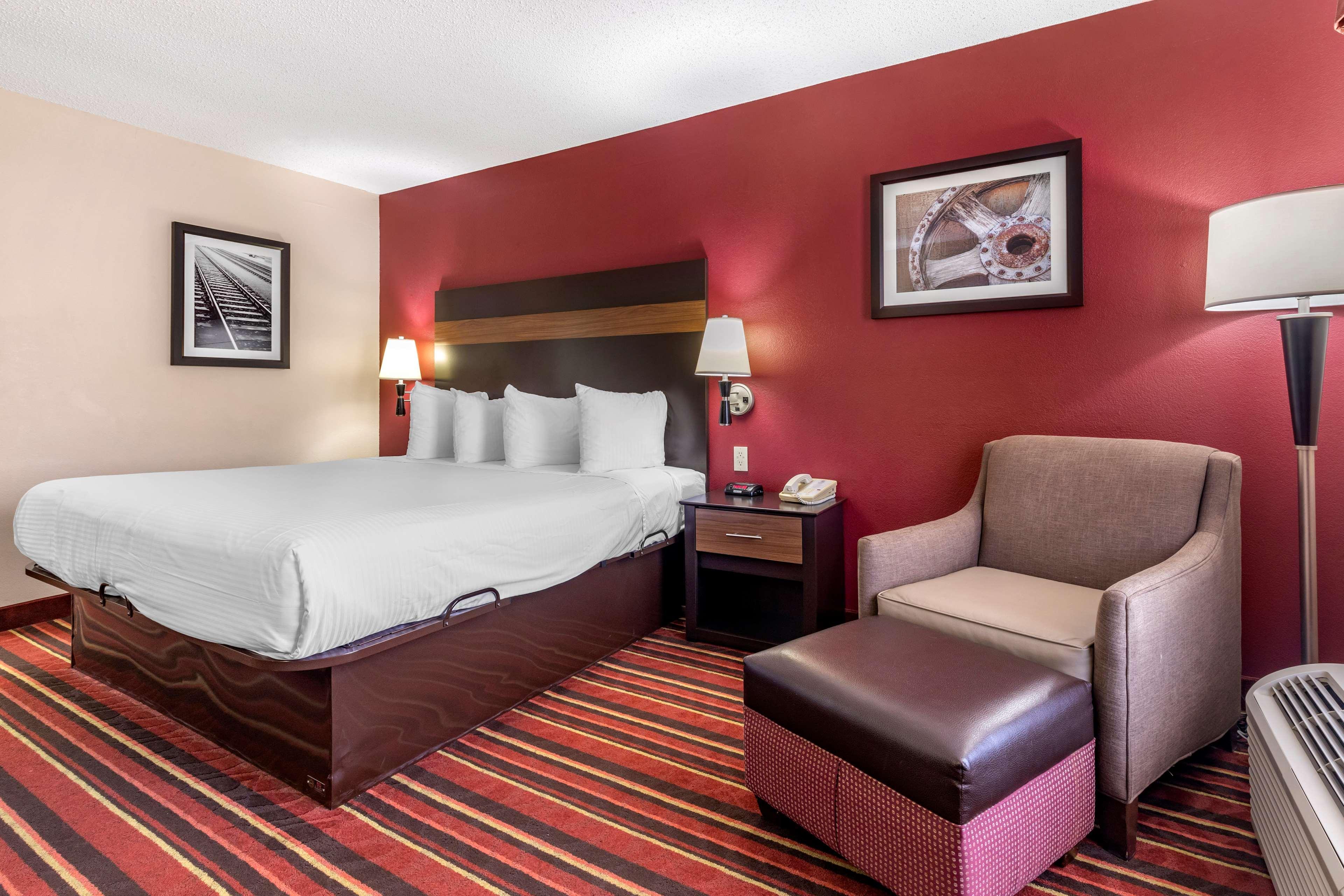 Best Western Lindale Inn Extérieur photo
