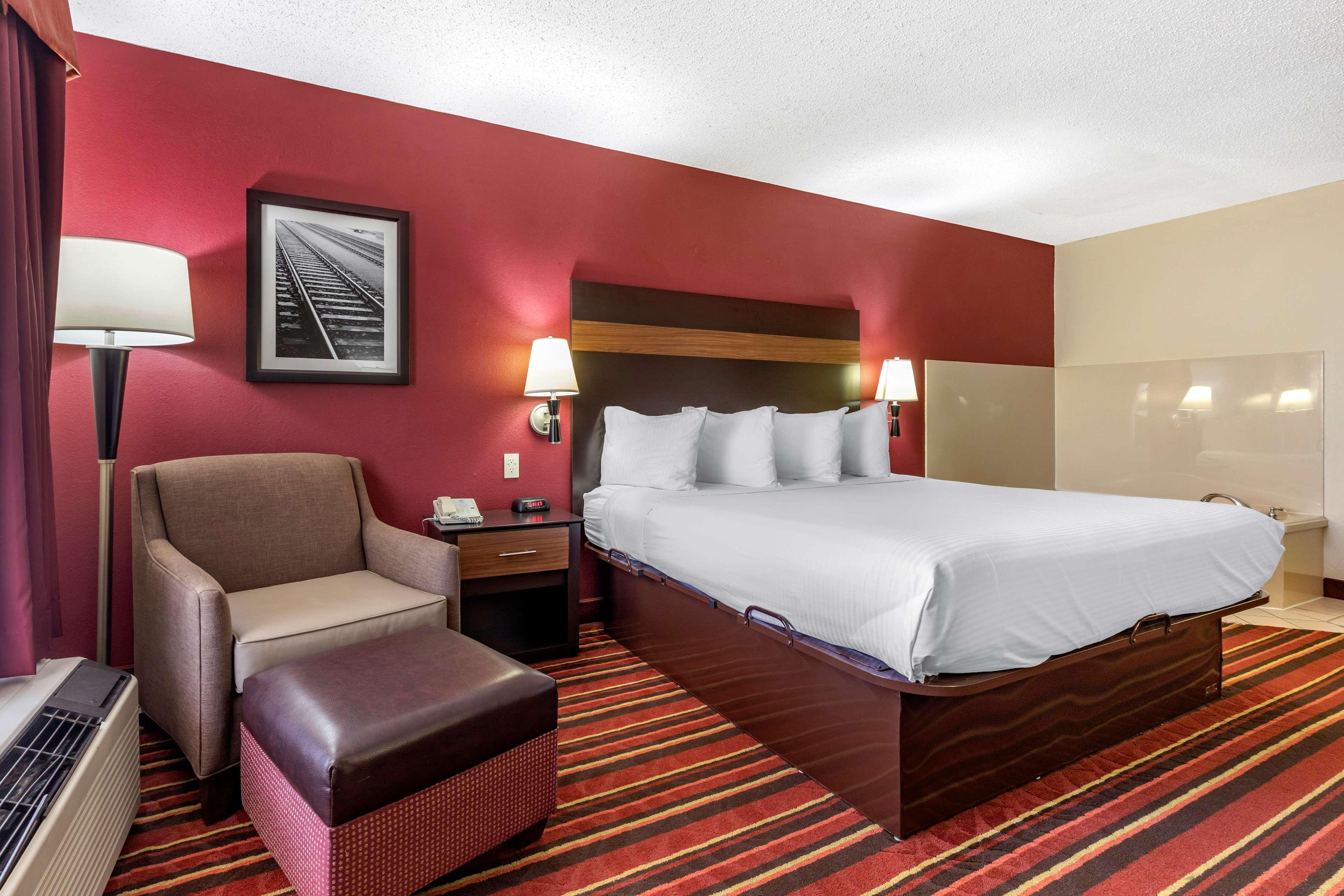 Best Western Lindale Inn Extérieur photo