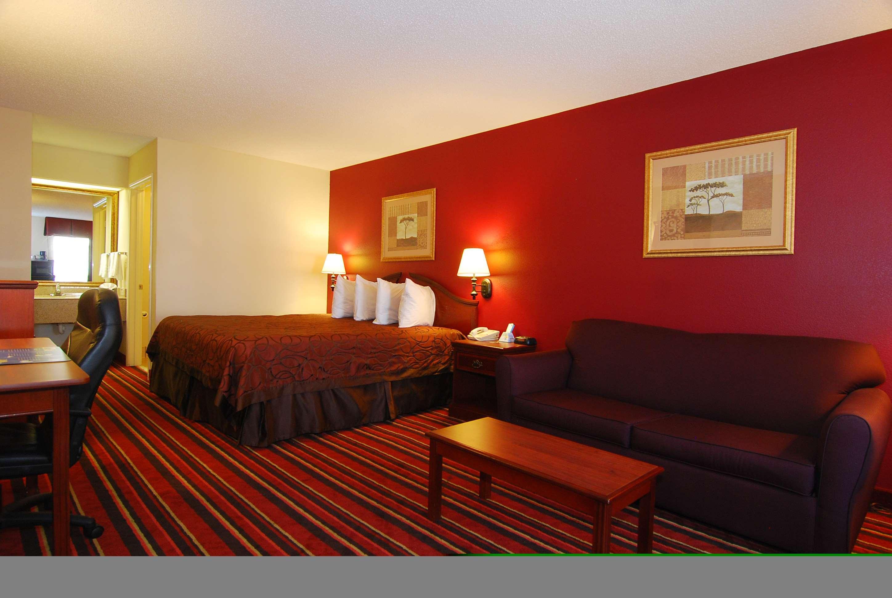 Best Western Lindale Inn Extérieur photo